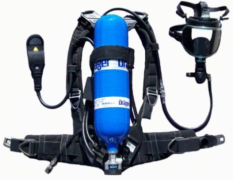 Oxygen supplying respirator pack.